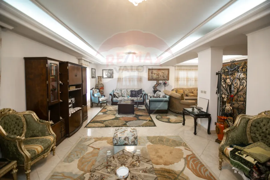 شقة دوبلكس للبيع 500 م جليم (خطوات للترام و ش أبوقير)