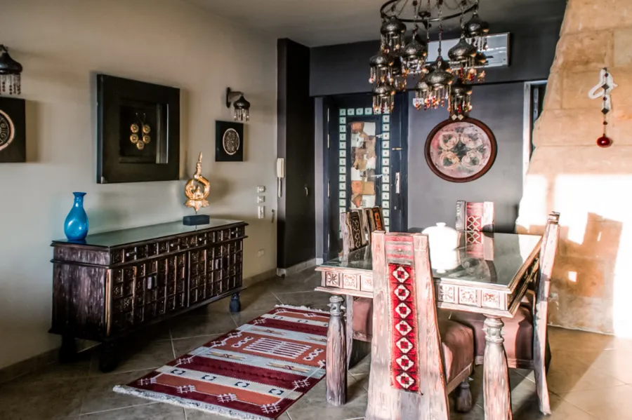 شقة  للايجار مفروش 120م سابا باشا (بانوراما رائعة على البحر مباشرة)