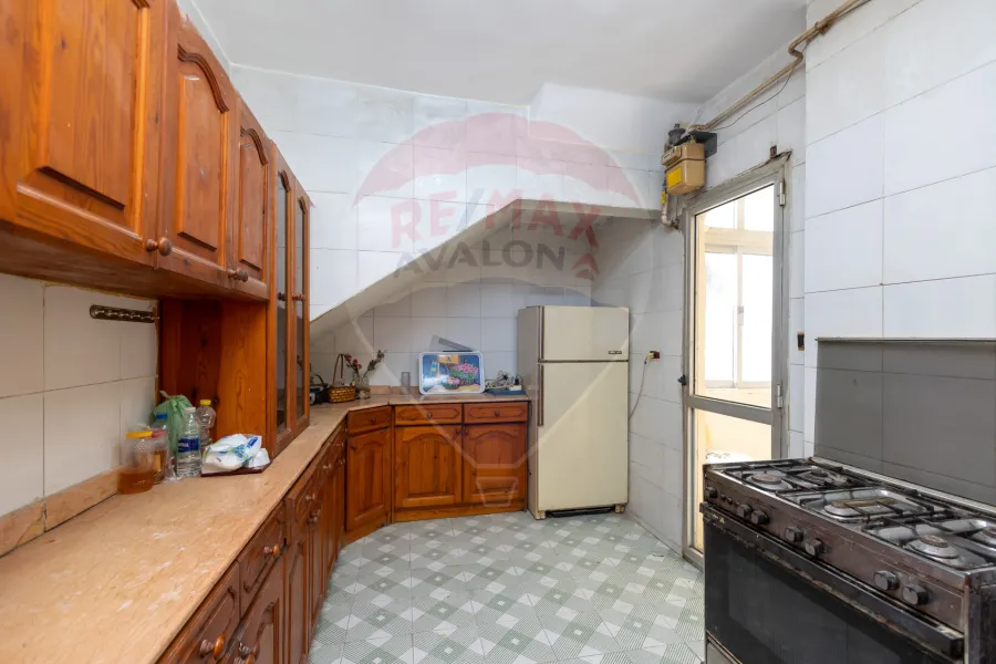 Duplex apartment for sale 260 m, Sidi Bishr (Khaled Ibn El Walid St.)