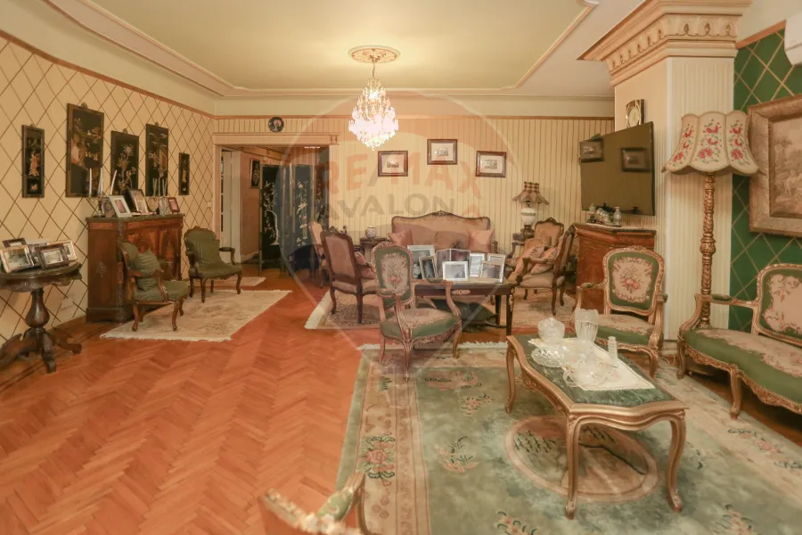 (شقة للبيع 250 م جليم (طريق الحرية