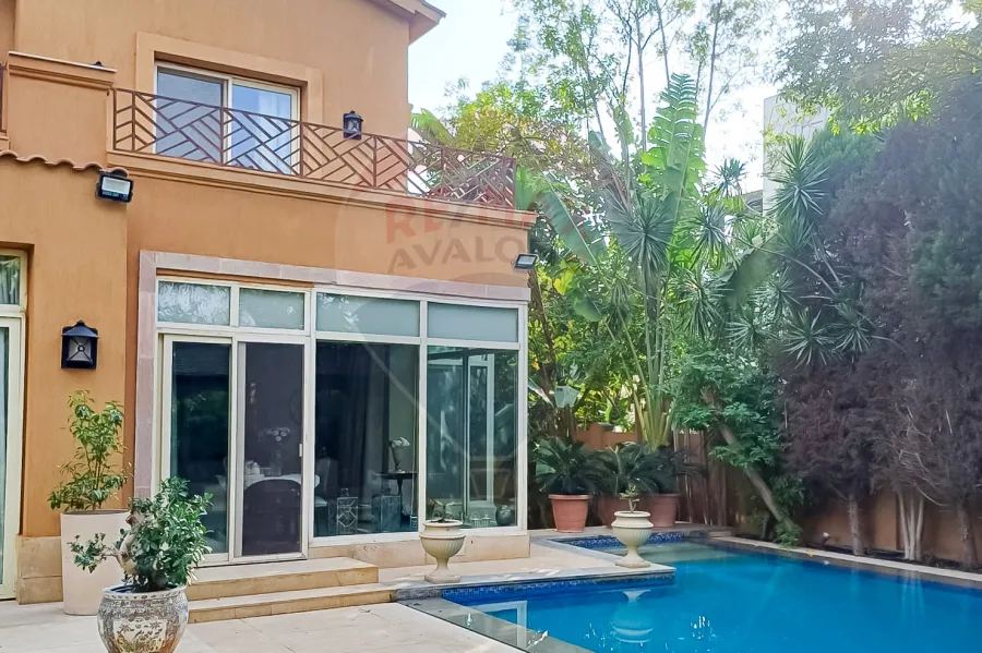 Villa for sale First Settlement (Swan Lake qatamya) - 902 m