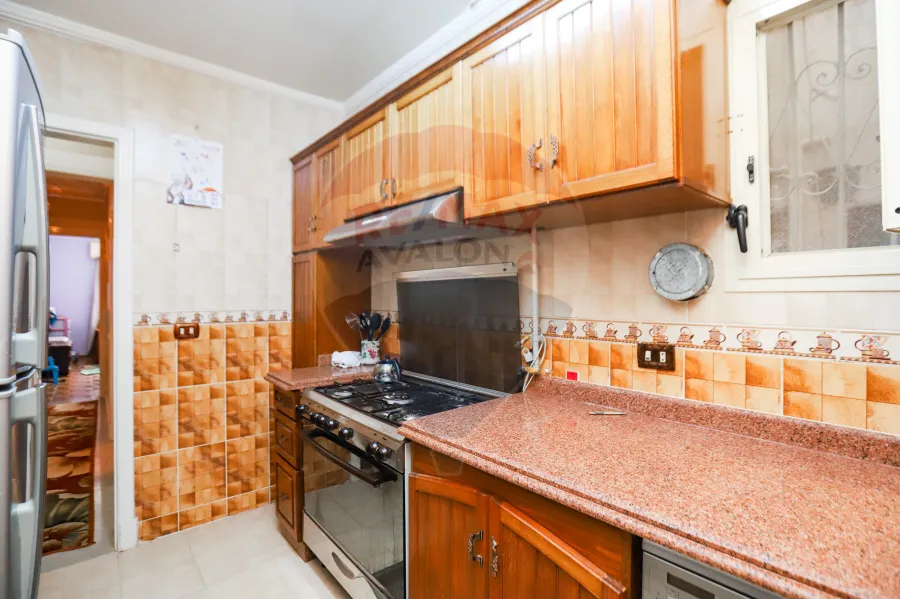 شقة للبيع 120 م ميامى ( ش عبد الوهاب متفرع من خليل حماده )