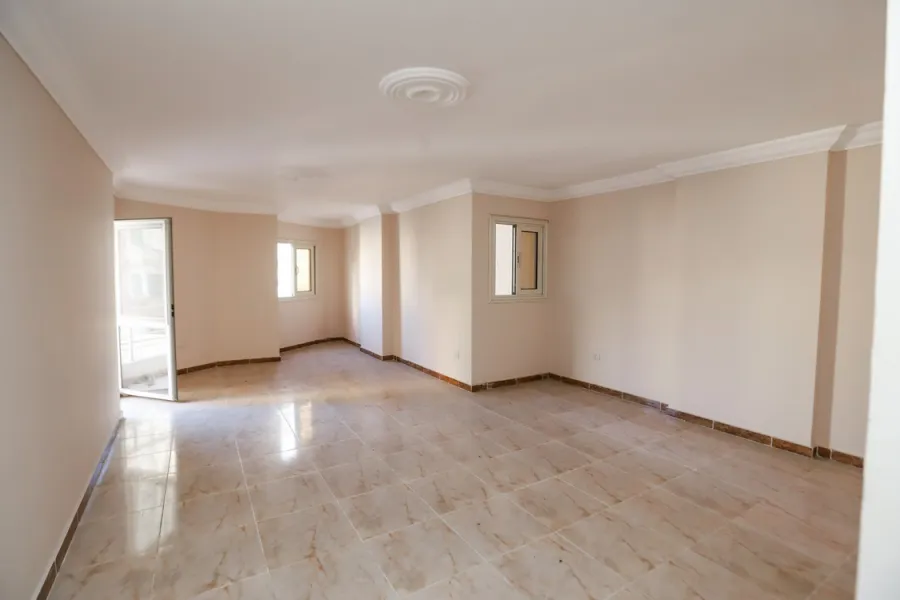 Apartment for sale 130m Victoria (Tram Station)