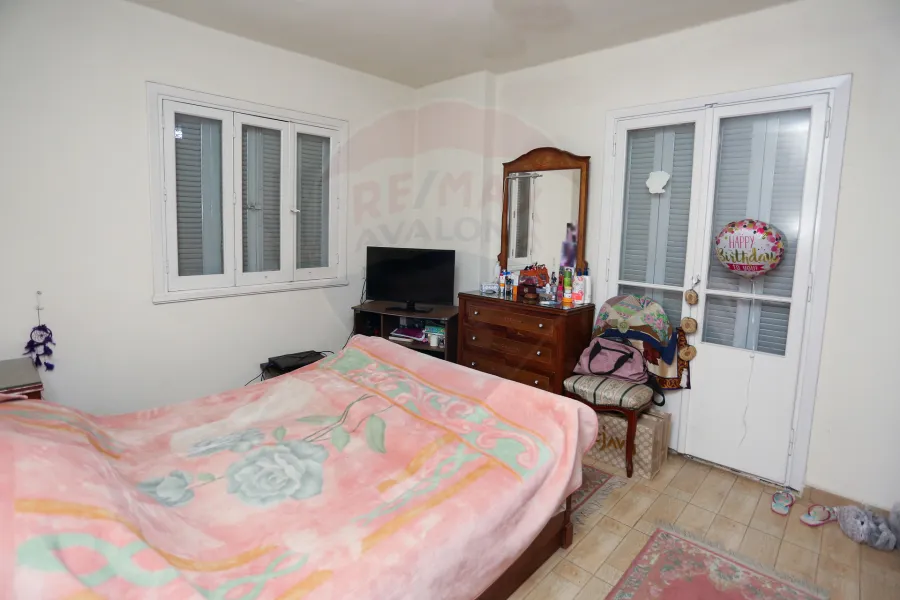 شقة للبيع 200 م جناكليس (ش ابو قير)