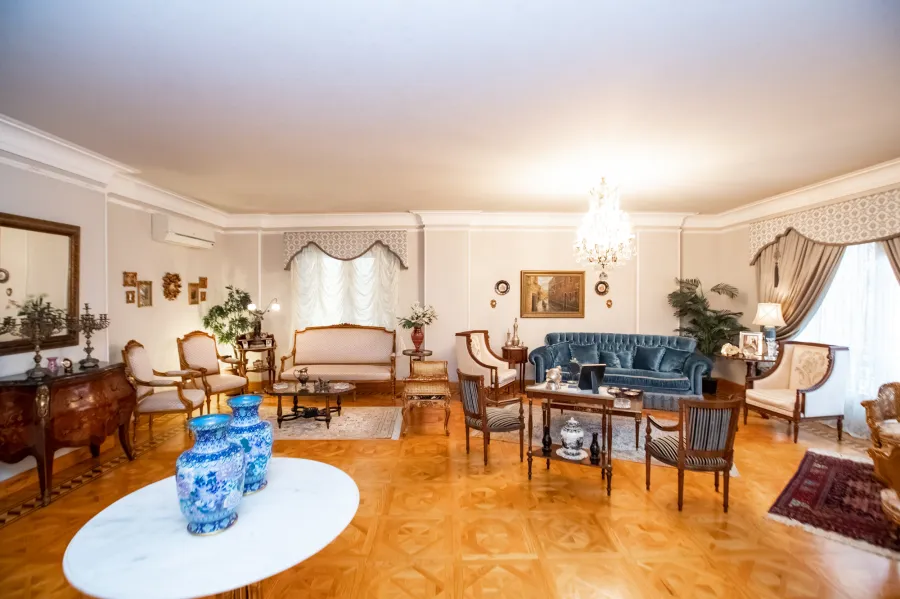 Luxury Apartment for Sale 304 m Kafr Abdou ( villa area )