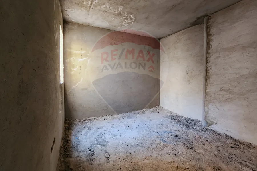 شقه للبيع 144 م  سموحه (كومبوند فالوري)