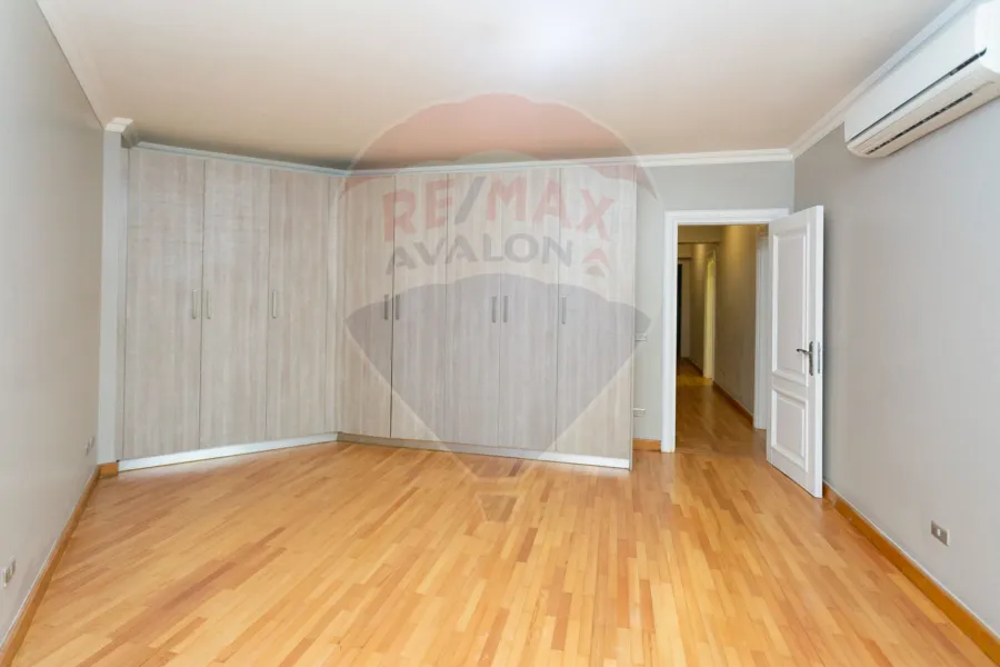 شقة دوبلكس مرخصة للبيع 460 م كفر عبده (ش معروف الرصافي - عمارة براند)