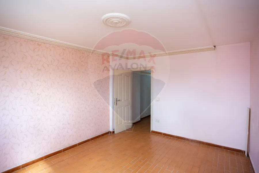 Apartment for sale 142 m Kafr abdou (Skina bnt elhoussin St.)