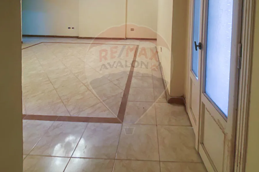 Apartment for sale 110 m Bolkeley (off Lavison Street)