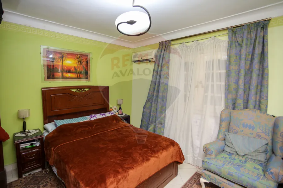 شقة للبيع 113 م زيزينيا (ش ابراهيم العطار)