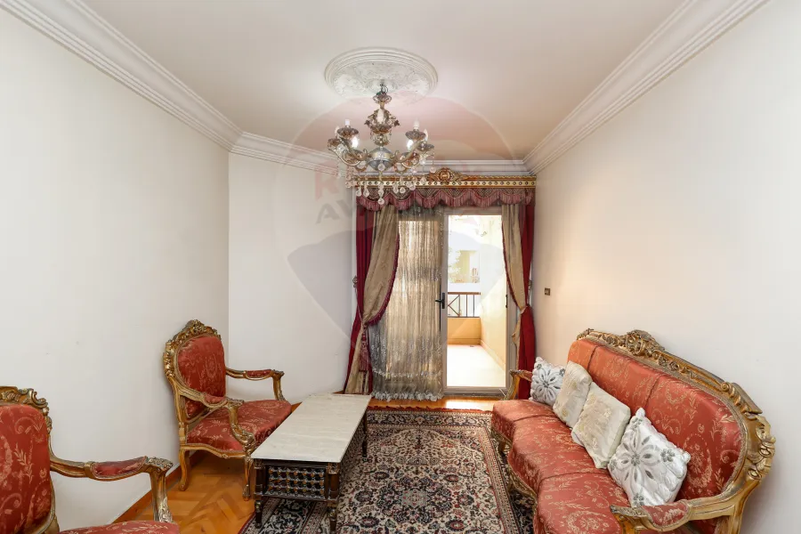 apartment for sale 176 m Louran (Shaarawy St. - steps from the sea and the tram)