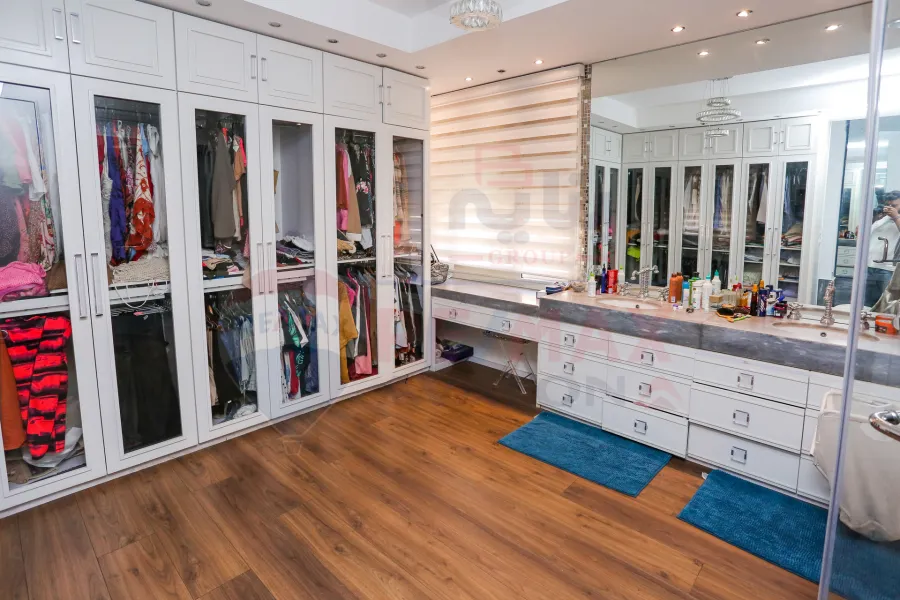 Apartment for Sale 320 m Stanly (Next to Evangelical Church)