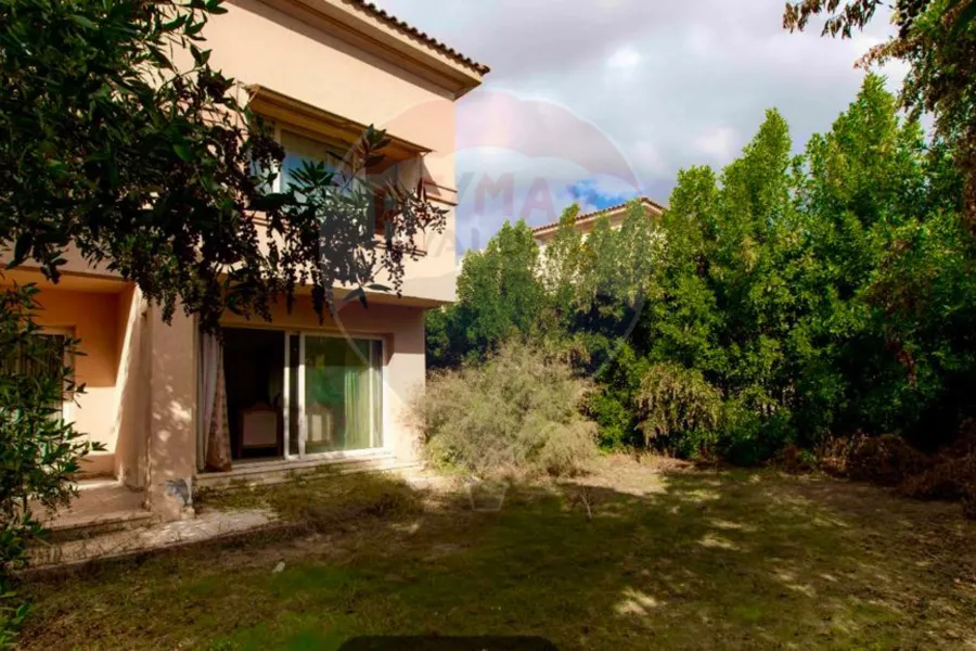 Twin house Villa for sale 450 m King mariout (Alex West Compound)