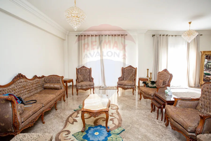 Twin house for rent 270 m King Mariot ( Jewar )