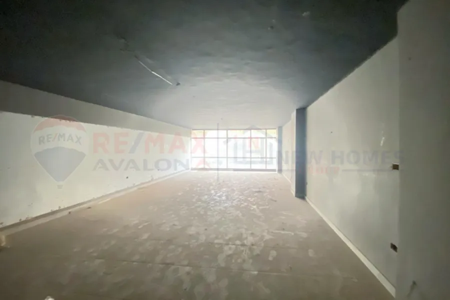 مقر إداري للبيع 165 م سموحة (ش البرت الاول)