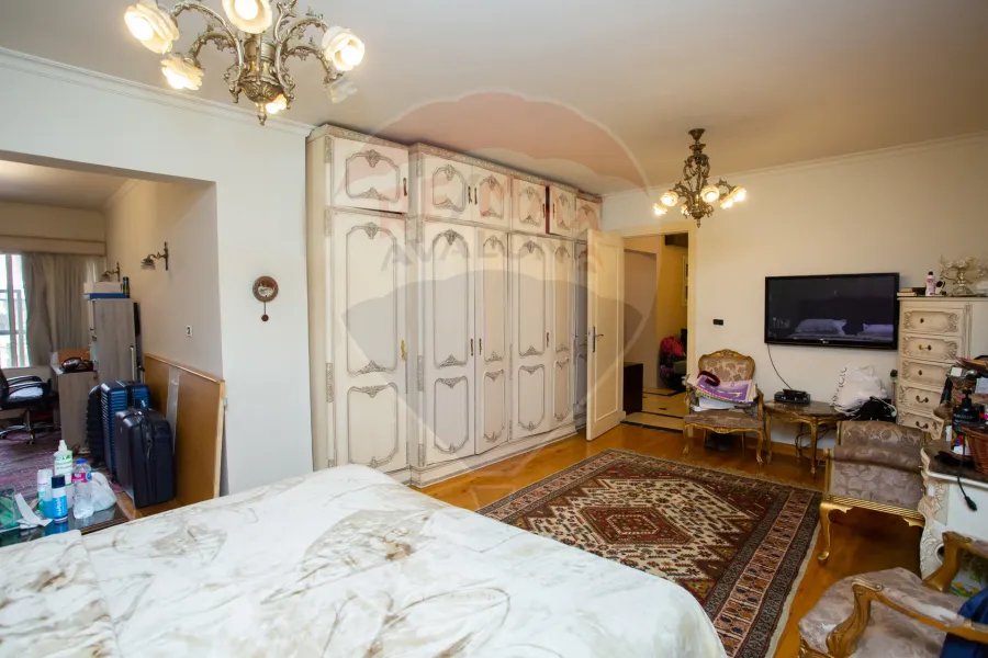 Apartment for sale 218 m Louran (directly on the sea)