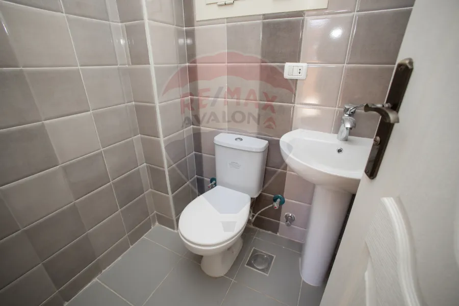 Ground chalet + Garden for sale North Coast (Sidi Abdel Rahman - Agora Village)