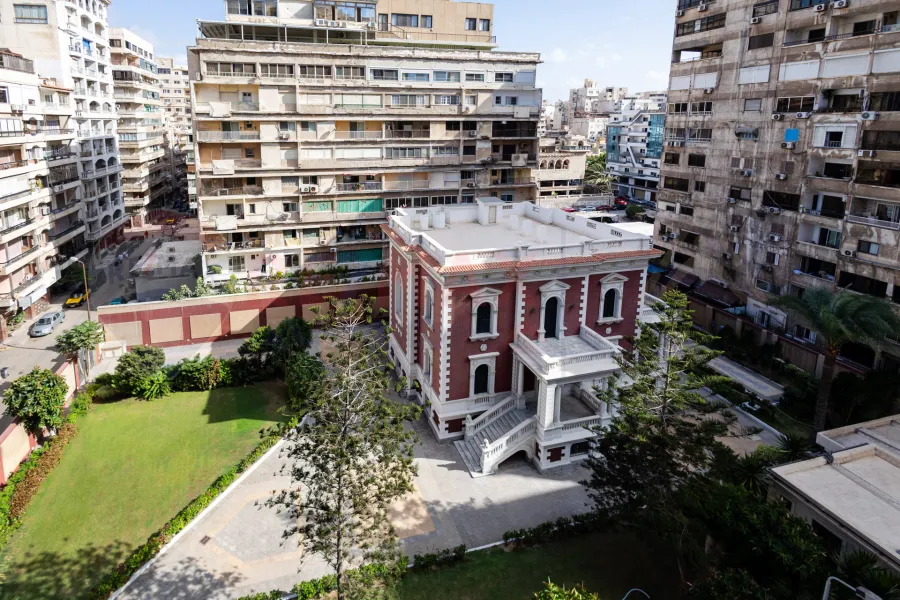 Apartment for sale 525 m Roushdy (directly on the sea)