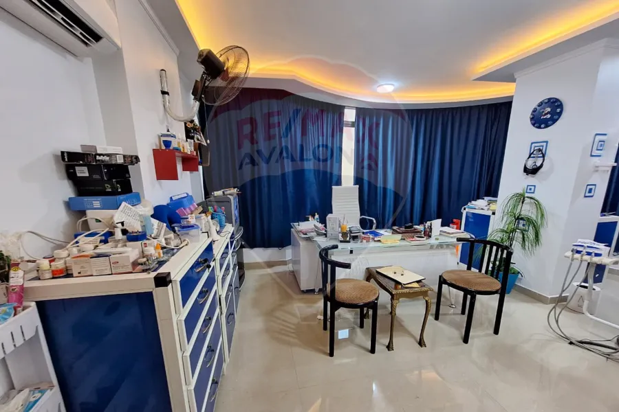 شقة إداري للبيع 120 م الساعه (ش مصطفي كامل)