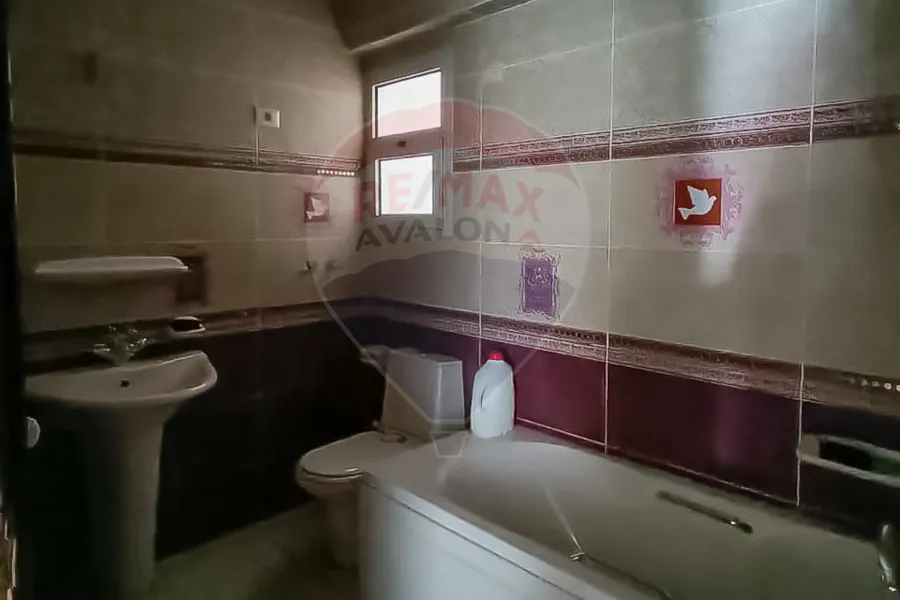 شقة للإيجار 203 م سابا باشا (طريق الجيش)