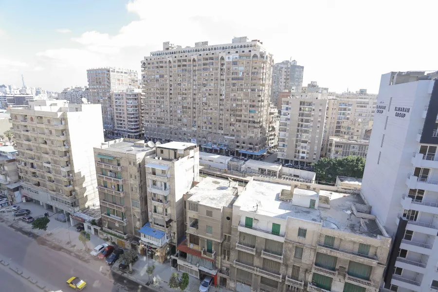 شقة للإيجار 110م كليوبترا - ش أبو قير الرئيسى