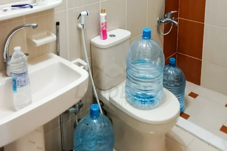 فيلا ستاند الون للبيع (قرية البنوك - الساحل) 400 م