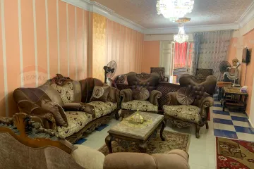 شقة للبيع 200 م كامب شيزار (ش بور سعيد )