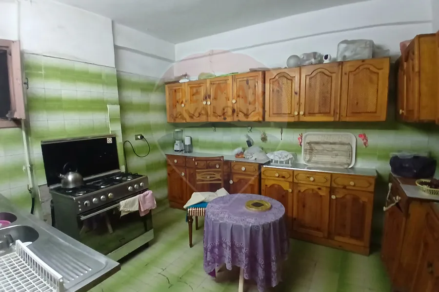 شقة للبيع 200 م رشدي (ش عبد الحميد  العبادي)