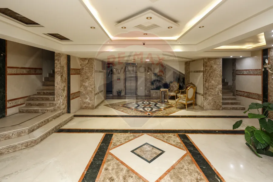 Apartment for sale 430 m Camp Caesar (Army Road)