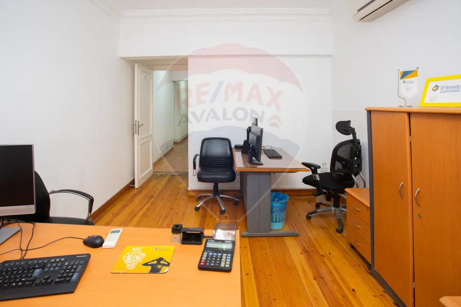 شقة للبيع 175 م سموحة (المربع الذهبي) تصلح سكني او إداري