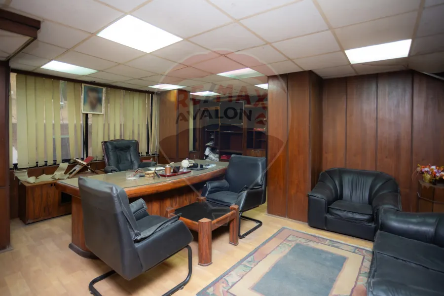 مقر إداري للبيع 600 م ميامي (متفرع من ش اسكندر ابراهيم)