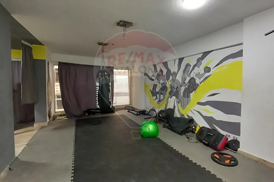 Mezzan for rent 280 m Sidi Bishr (Cairo main st.)