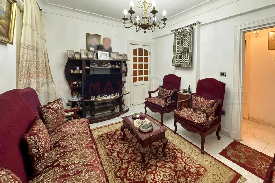 شقة للبيع  200 م جناكليس (ش  محمد باشا محسن)