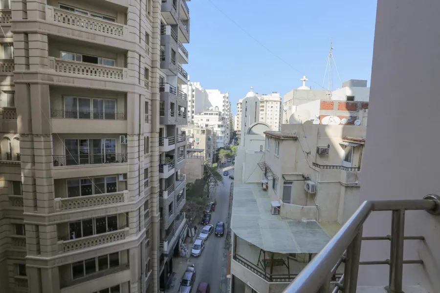 Apartment for sale 180 Kafr Abdo (Sanit Gainy St.)
