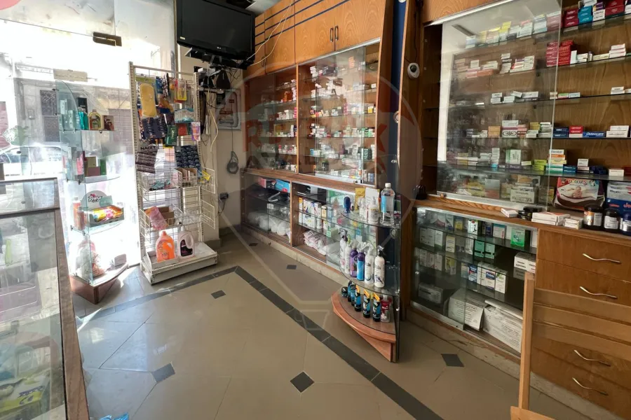 Pharmacy for sale 75 m Moharam Bek (Near to Faculty of Science)