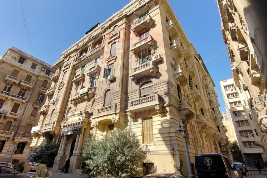 Apartment for sale 238 m net Raml Station (Fouad St.)