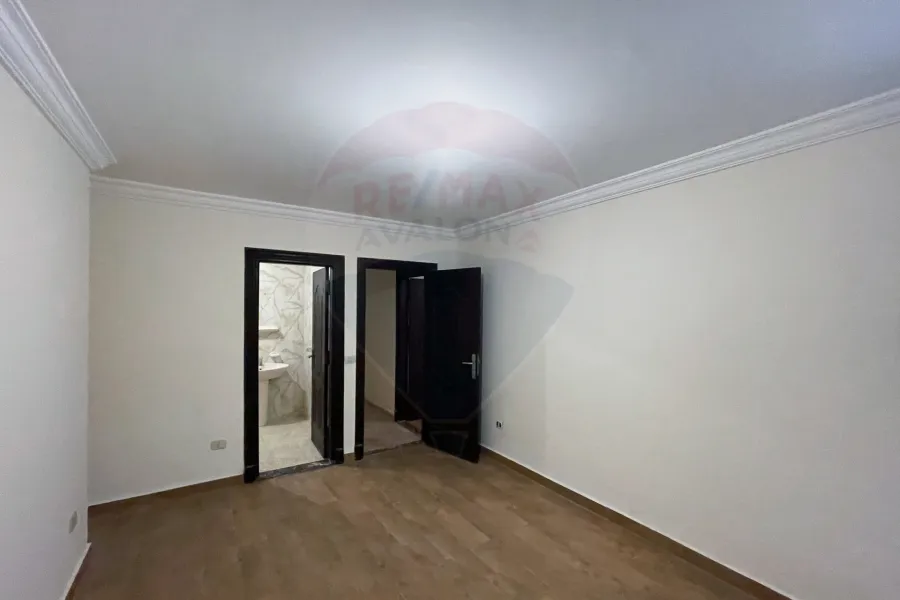 Administrative Duplex for rent 255 m Saba basha (directly on the sea - brand building)