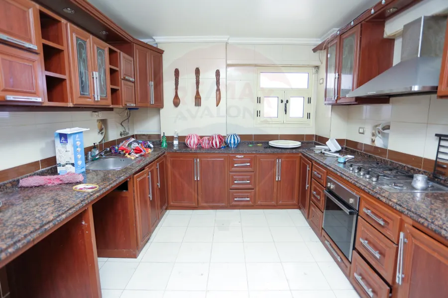 Apartment for rent 220 m Smouha (Tutankhamun's St)