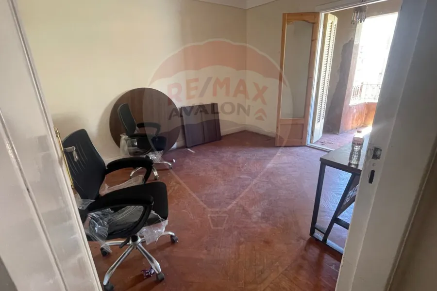 شقة للإيجار 190 م لوران (متفرع من ش الاقبال)