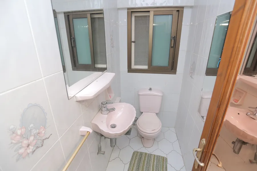 شقة للبيع 290م رشدي ( ش أبو قير )