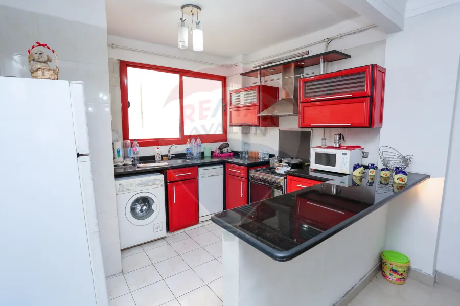 شقة للايجار المفروش 100 م ستانلى (خلف سلطنه ستانلى )