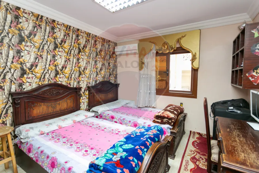 شقة للبيع  150 م كامب شيزار ( بجوار مستشفى الأنباتكلا )