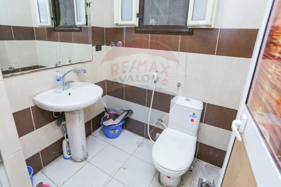 Administrative unite for sale 140 m Elebrahmia (besid to Sporting club)