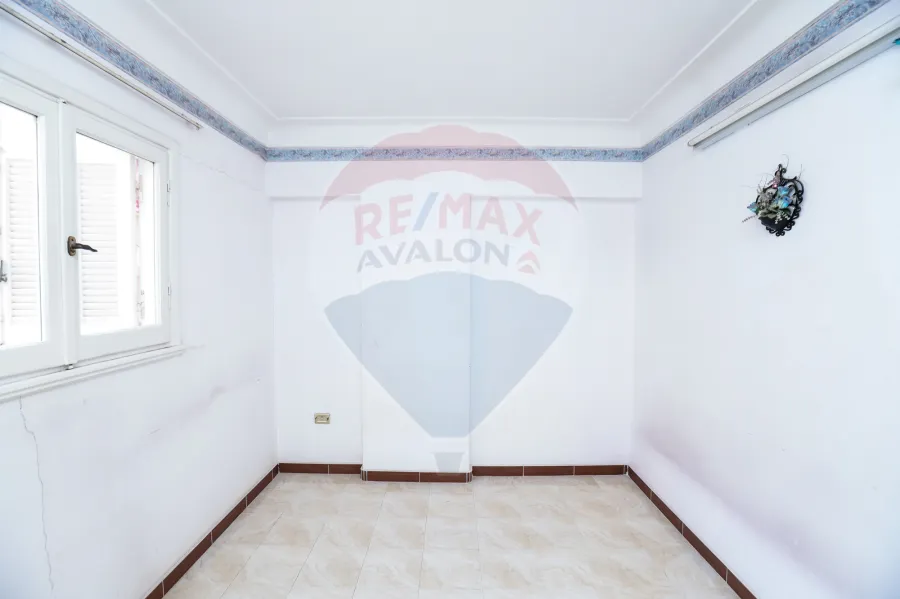 شقة للبيع 170 م السيوف ( متفرع من الترام )