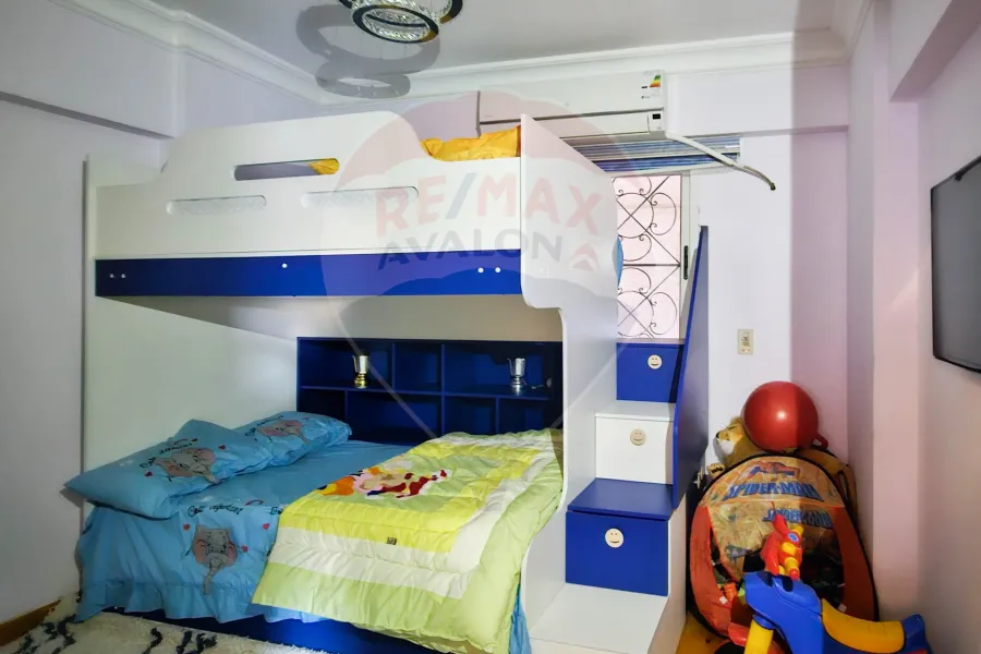 شقة للبيع 165 م لوران (خطوات من ش شعراوي)