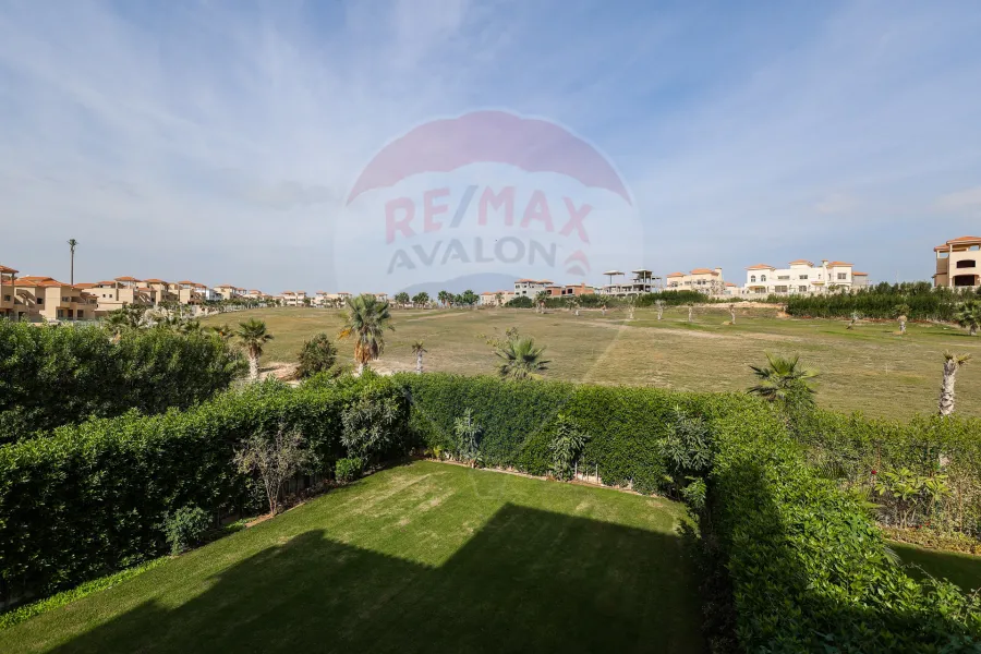 Twin House villa for sale King Mariout (Alex West - directly on the golf) 422m