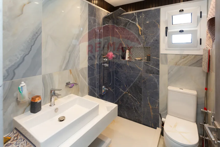 شقة للبيع 125 م السيوف (تقاطع ش النخيل مع ش السيوف)