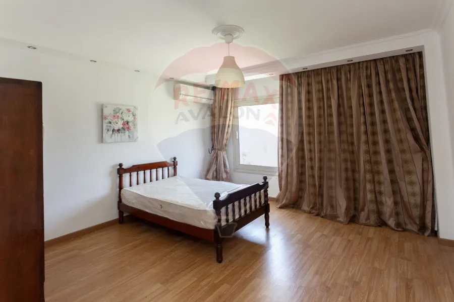 فيلا توين هاوس للبيع 450 م اليكس ويست (مرحلة أنطونيادس)