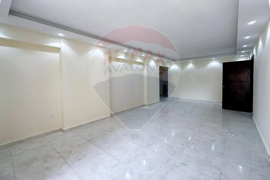 Apartment for sale 145 m Bolkly (Wingat main street)