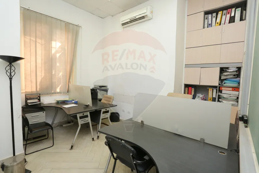 Office for sale 118 m Gleem (mostafa maher st.)